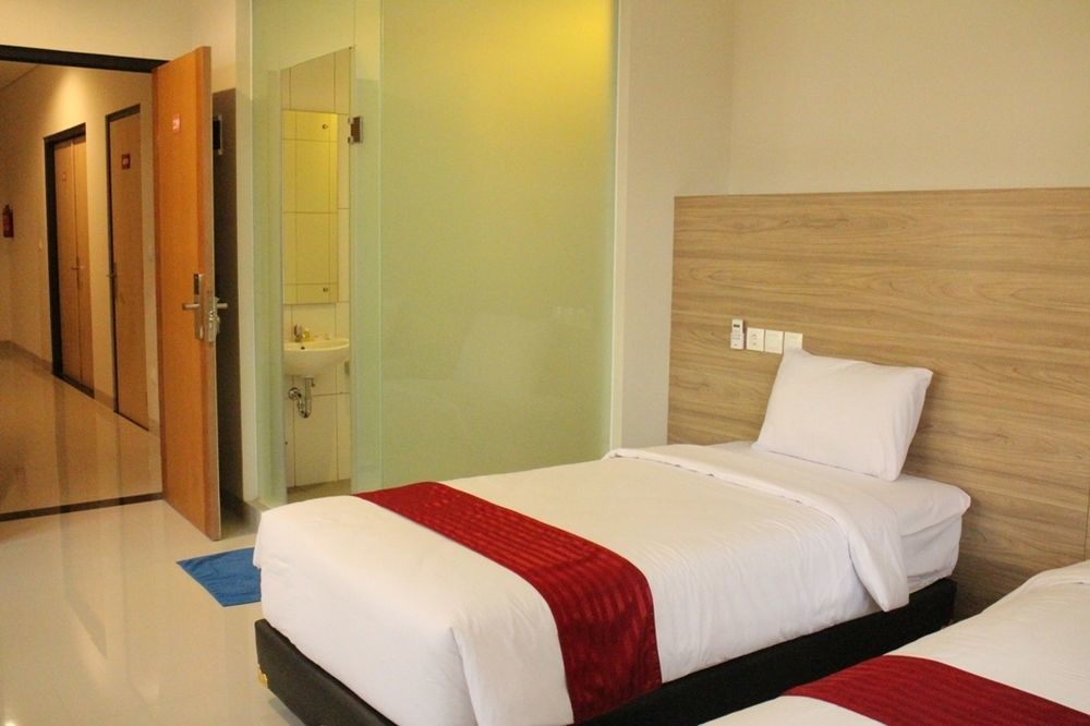 Cherry Homes Express Hotel Bandung Esterno foto