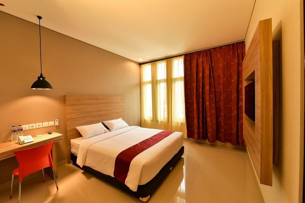 Cherry Homes Express Hotel Bandung Esterno foto